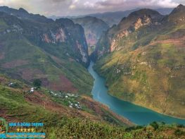 Là một trong top 10 Công ty du lịch uy tín nhất miền Trung, cùng với lịch sử hơn 12 năm phát triển không ngừng, Nam Á Đông Travel đã khẳng định vững chắc vị trí về chất lượng dịch vụ và hiệu quả kinh doanh trên thị trường du lịch trong nước