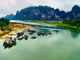 Là một trong top 10 Công ty du lịch uy tín nhất miền Trung, cùng với lịch sử hơn 12 năm phát triển không ngừng, Nam Á Đông Travel đã khẳng định vững chắc vị trí về chất lượng dịch vụ và hiệu quả kinh doanh trên thị trường du lịch trong nước