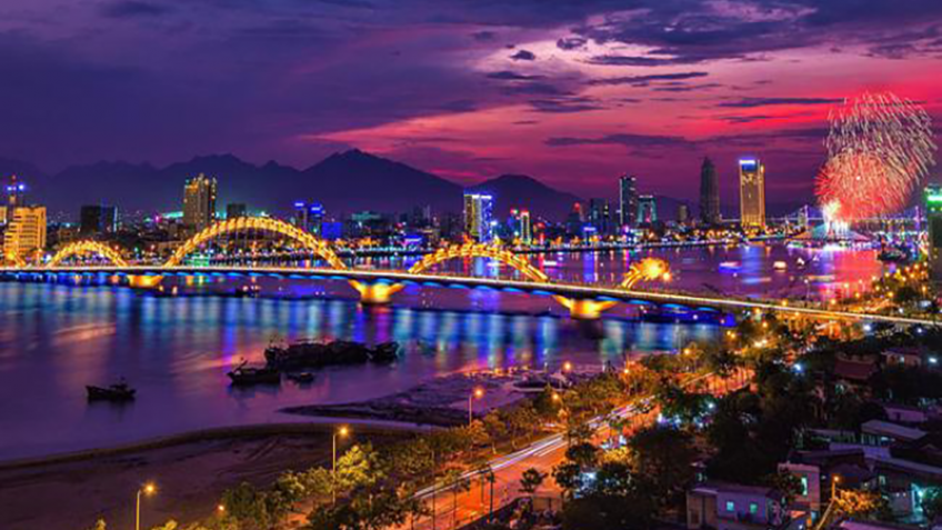 Là một trong top 10 Công ty du lịch uy tín nhất miền Trung, cùng với lịch sử hơn 12 năm phát triển không ngừng, Nam Á Đông Travel đã khẳng định vững chắc vị trí về chất lượng dịch vụ và hiệu quả kinh doanh trên thị trường du lịch trong nước